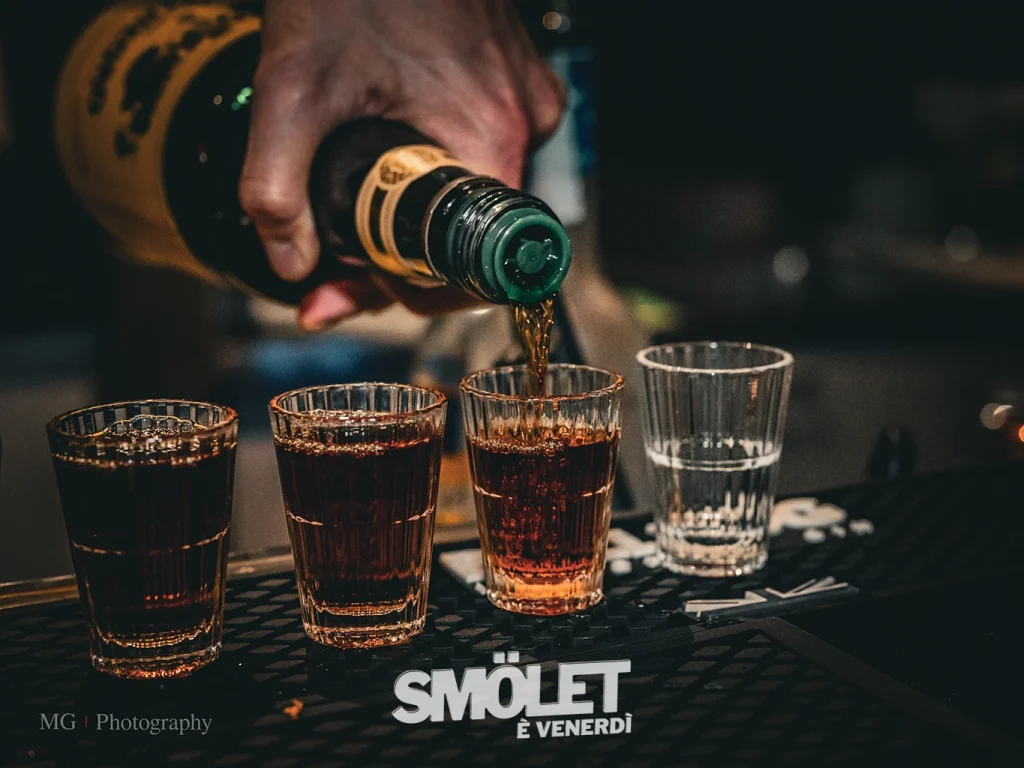 SMOLET - è venerdì - 17.04.26 -24