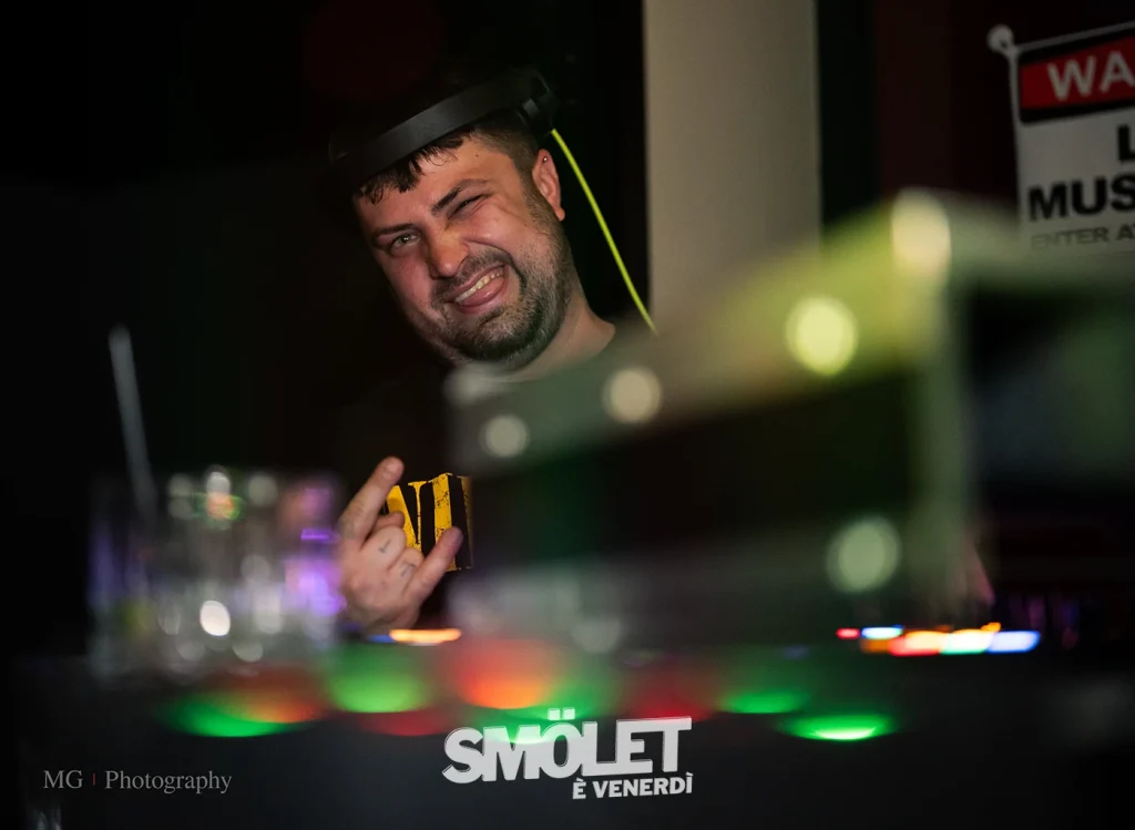 SMOLET - è venerdì - 17.04.26 -33