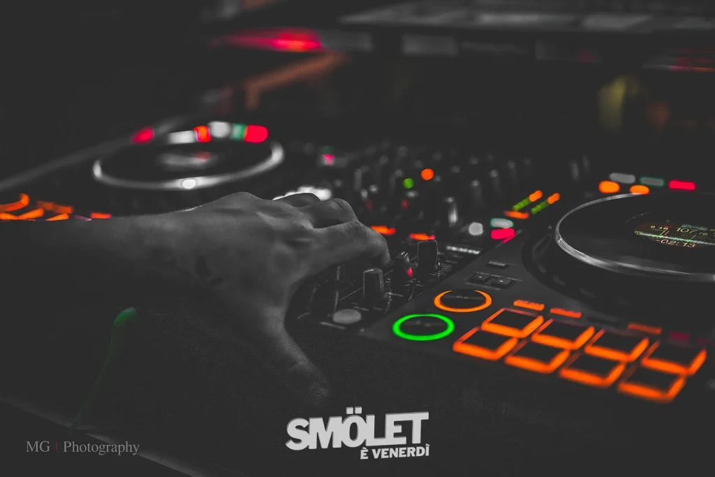 SMOLET - è venerdì - 08.05.26 -64